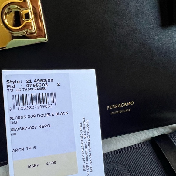 🖤SOLD🖤 FERRAGAMO Small Archive Gancio Leather Tote DOUBLE BLACK / NERO NWT - Picture 9 of 16